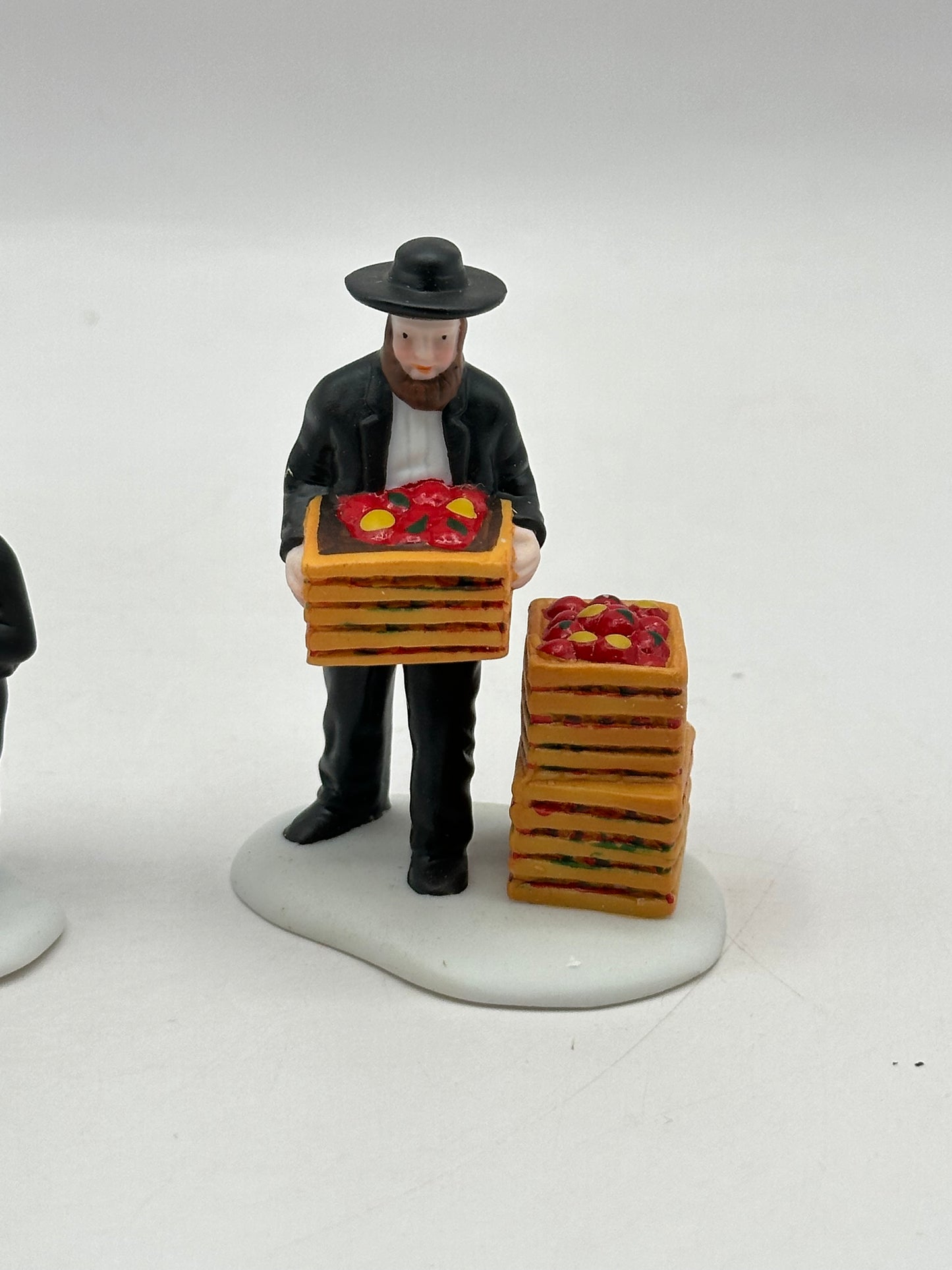 Dept 56 New England Village Amish Family (Set of 3)