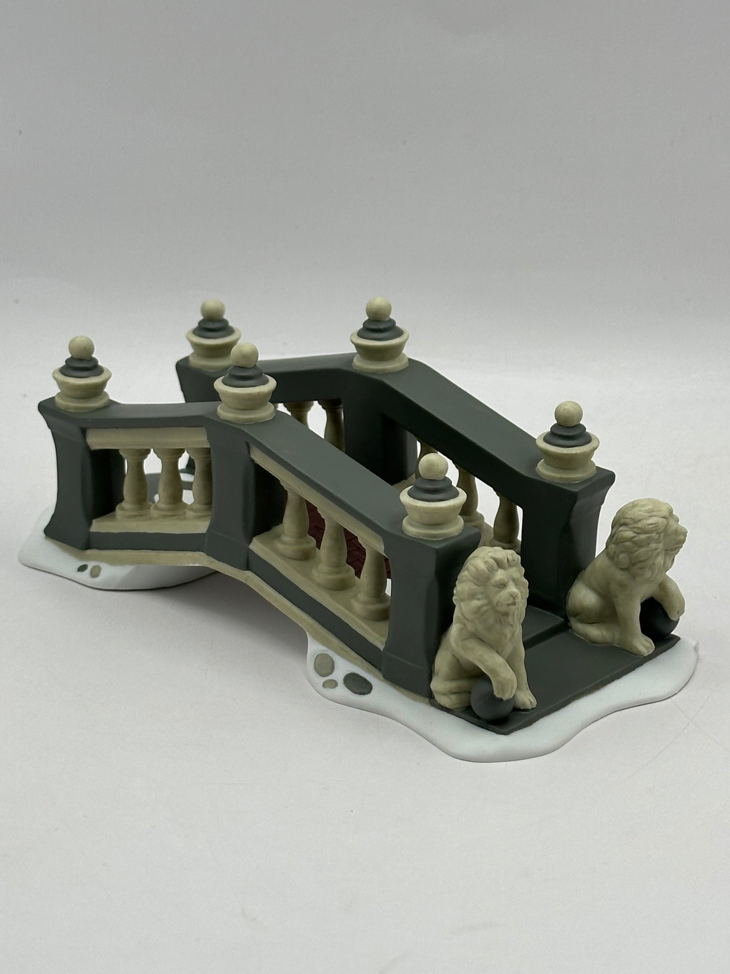 Dept 56 Dickens’ Village Lionhead Bridge