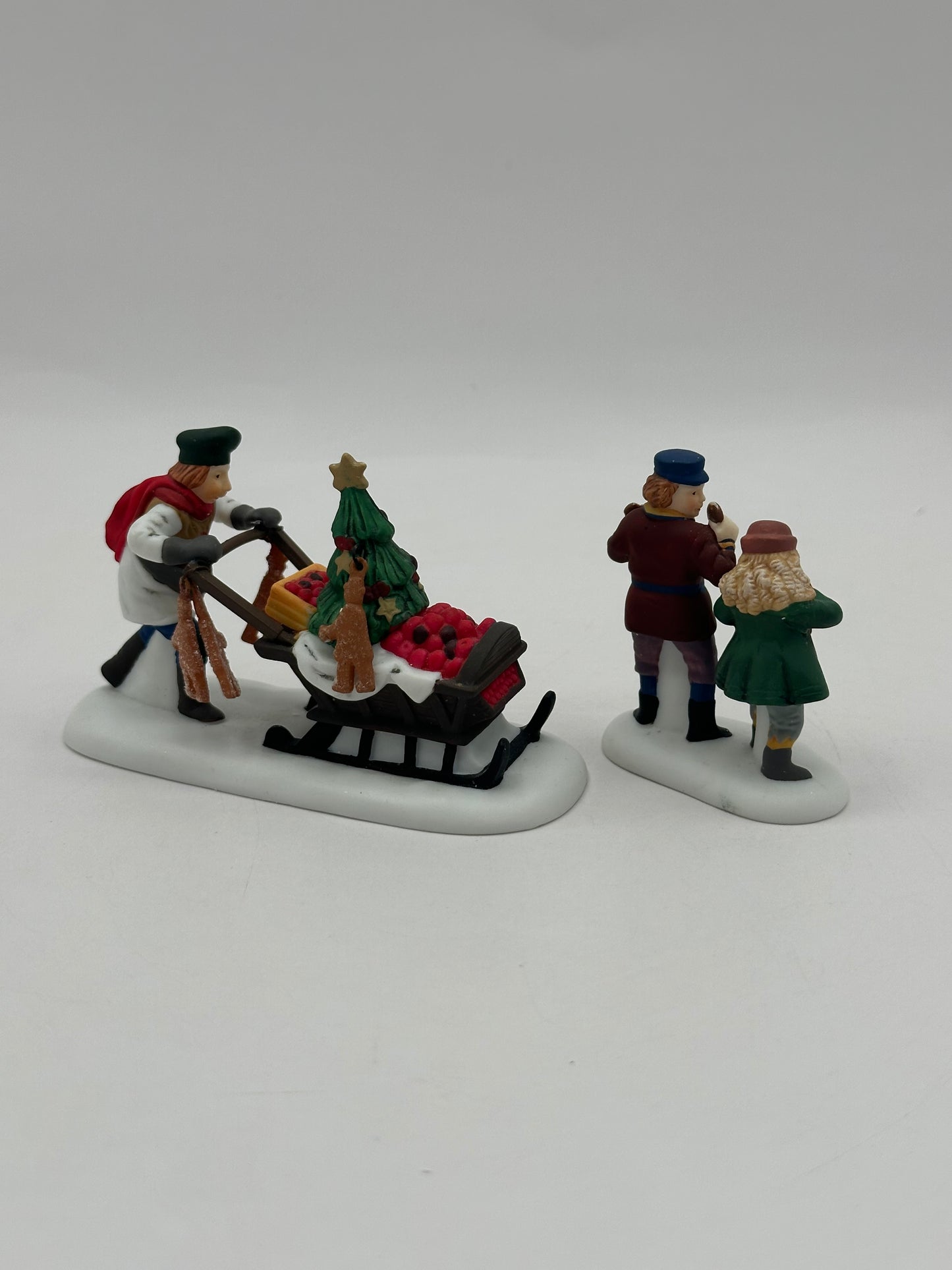 Dept 56 Dickens’ Village Gingerbread Vendor