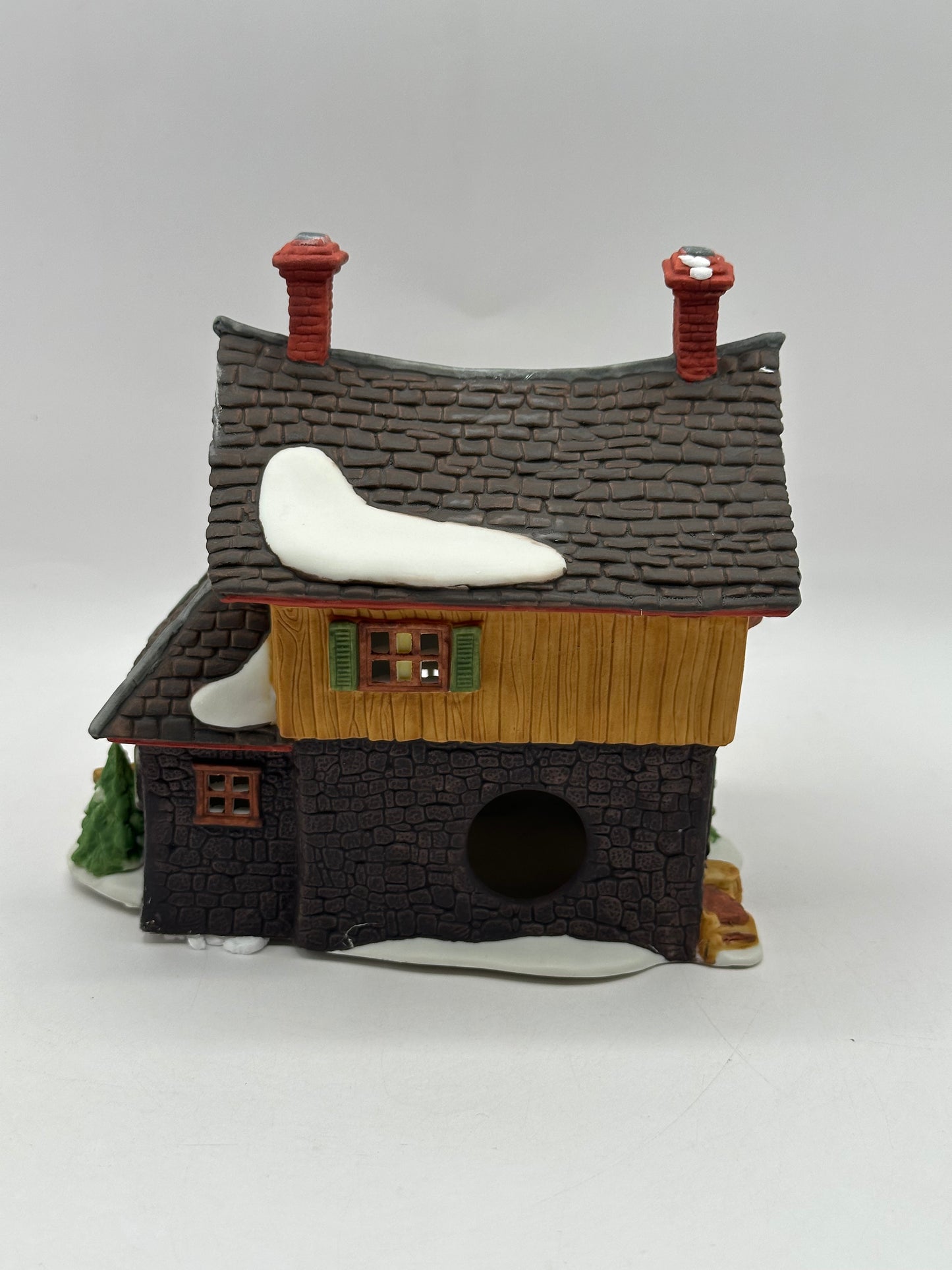 Dept 56 New England Village Ichabod Crane’s Cottage