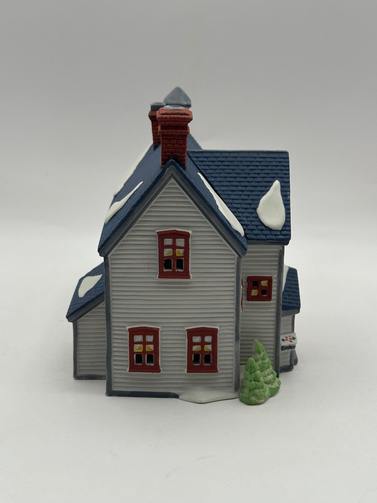 Dept 56 New England Village Pennsylvania Dutch Farmhouse