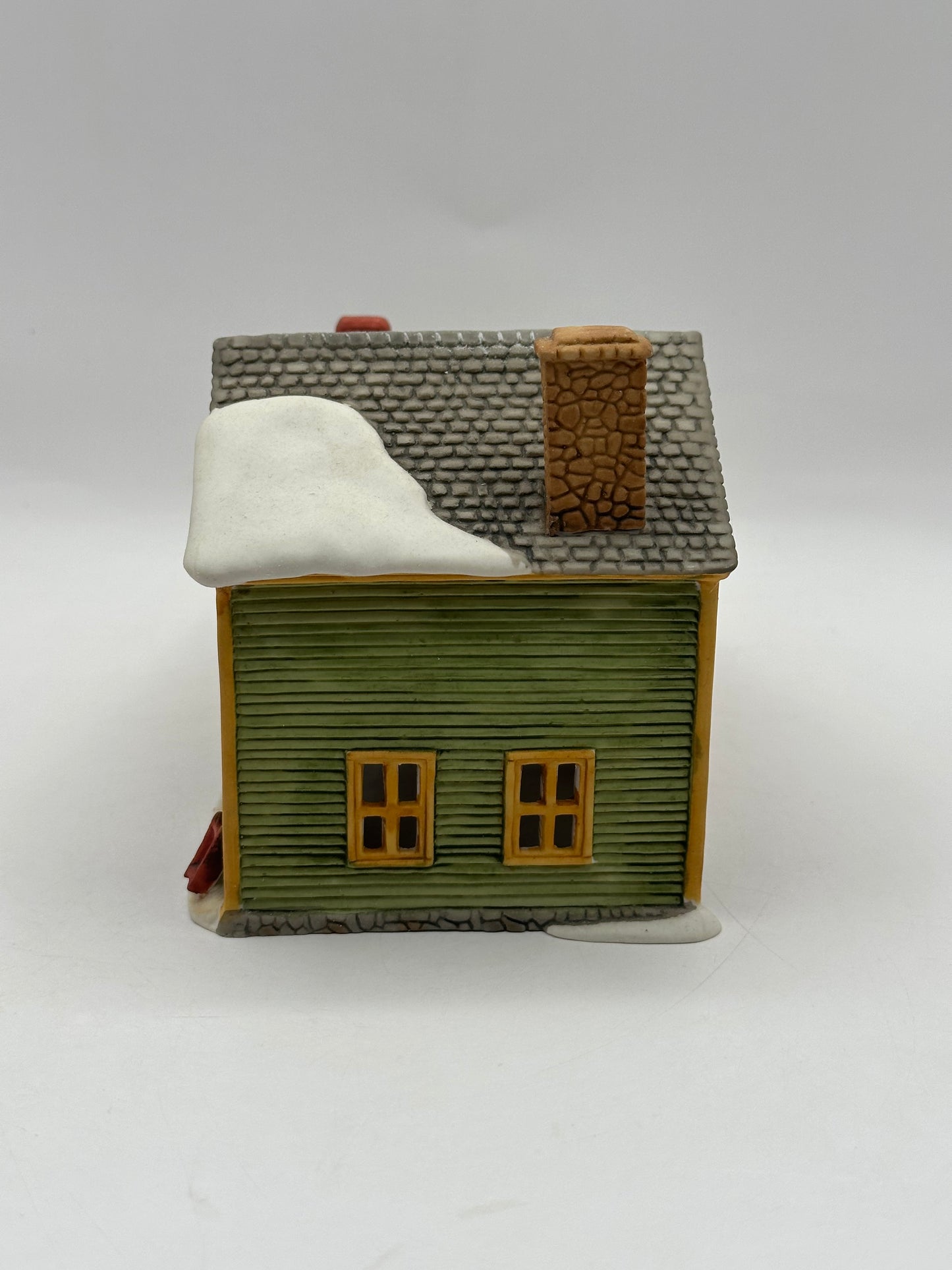 Dept 56 New England Village Nathaniel Bingham Fabrics & Post Office