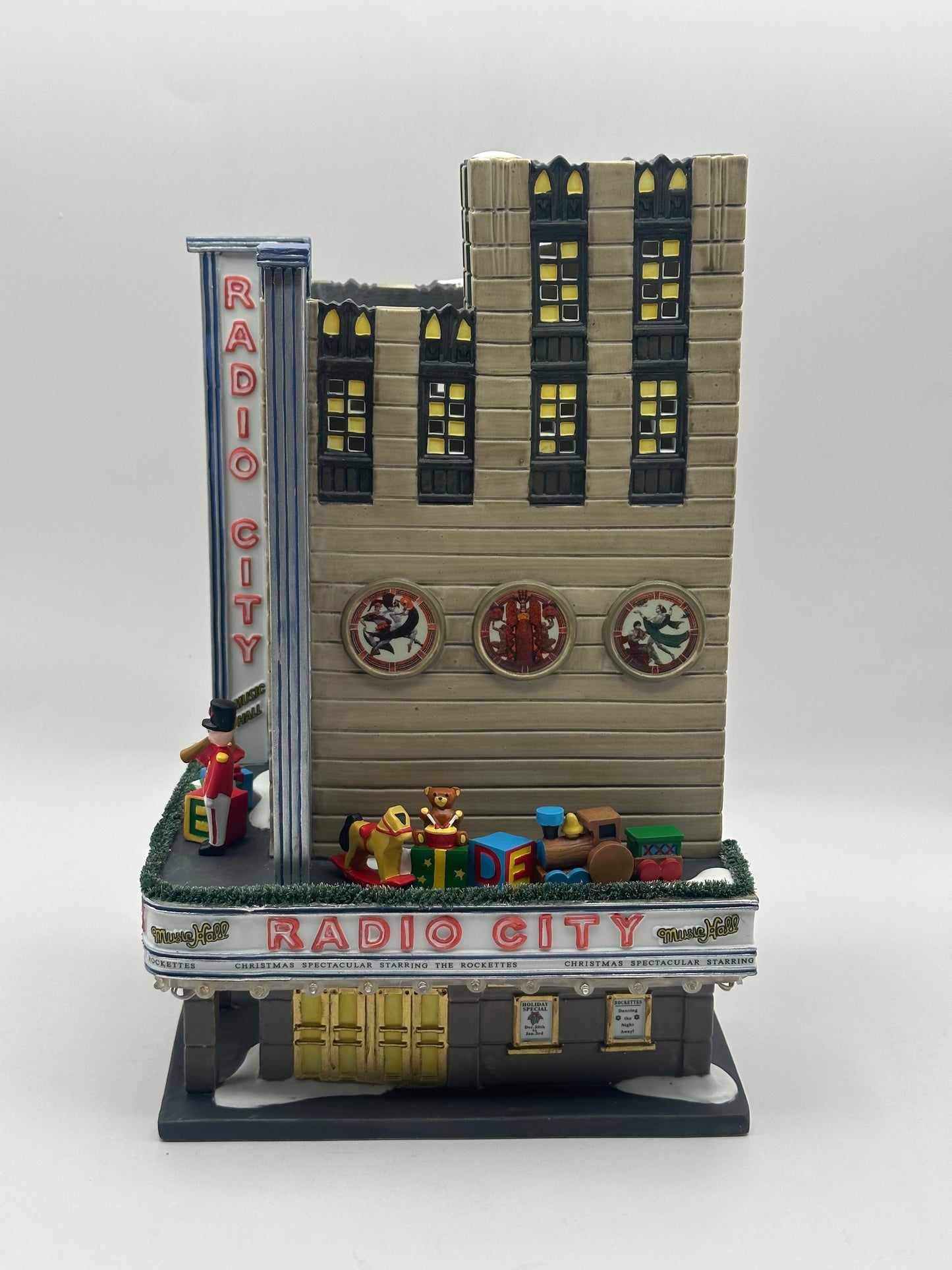 Dept 56 Christmas in the City Radio City Music Hall & The Rockettes (Set of 2)