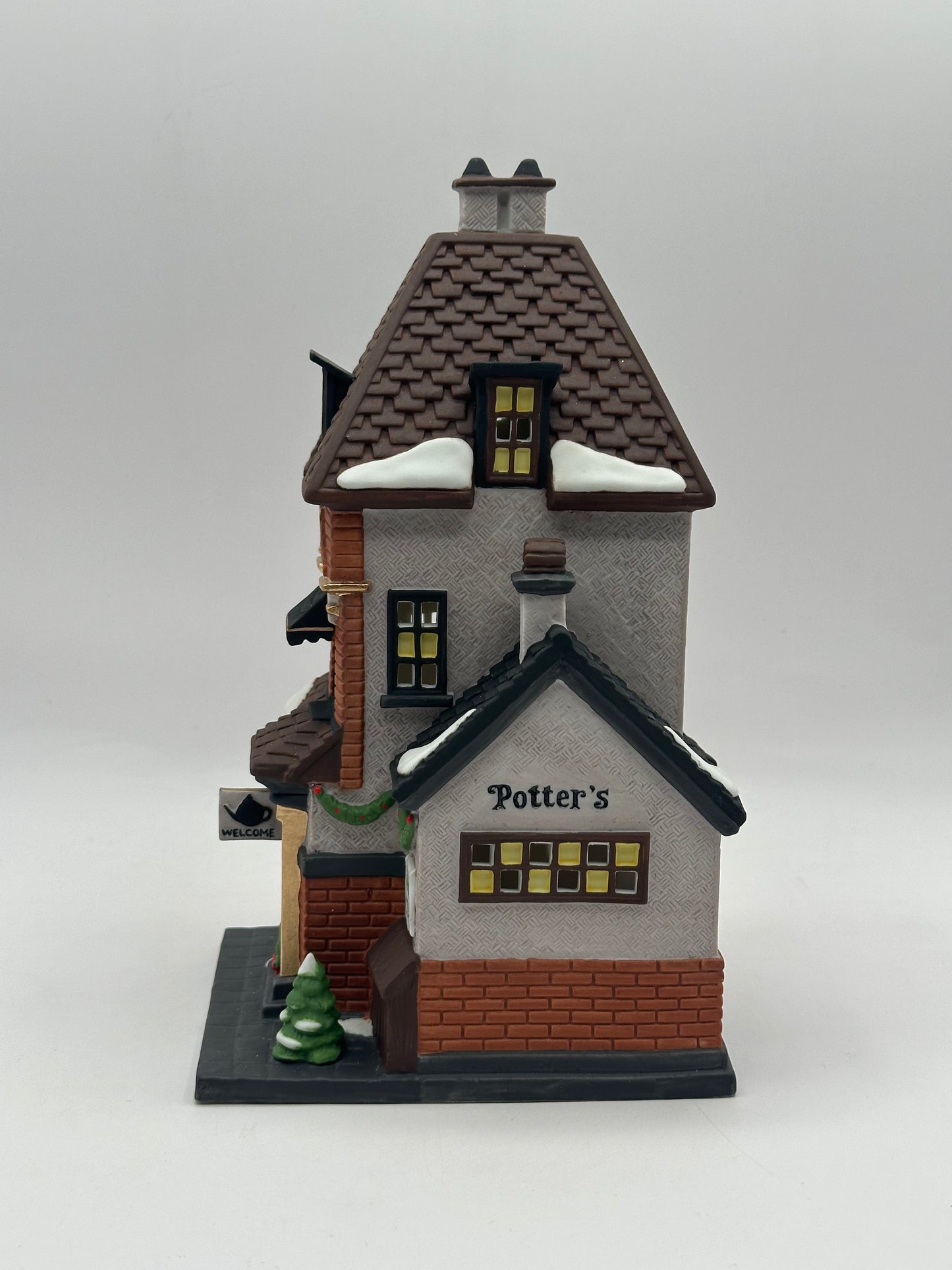 Dept 56 Christmas in the City Potter’s Tea Seller