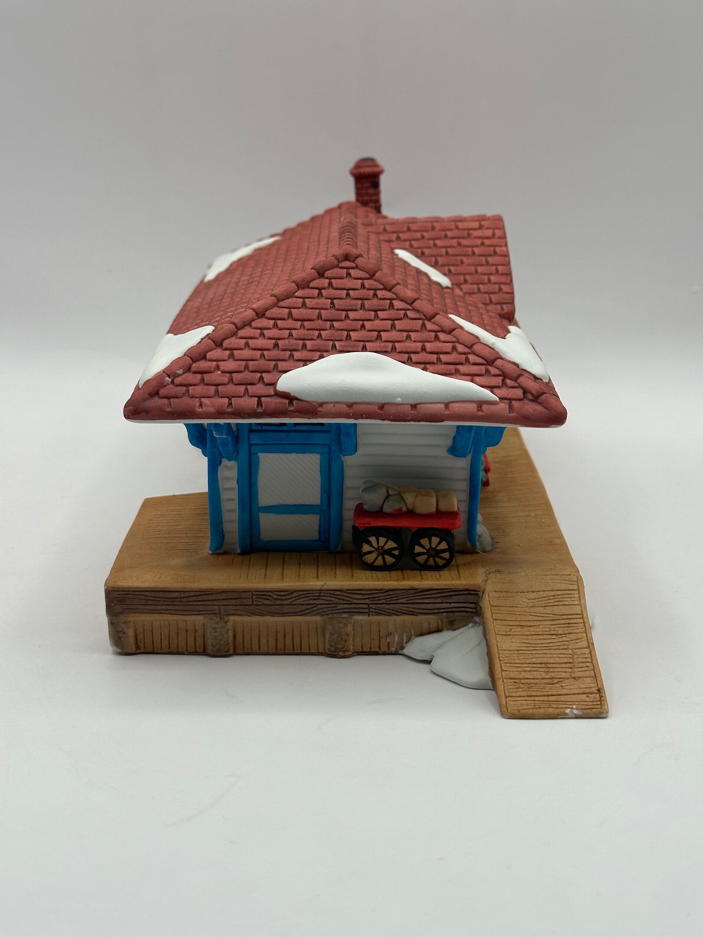 Dept 56 New England Village Weston Train Station