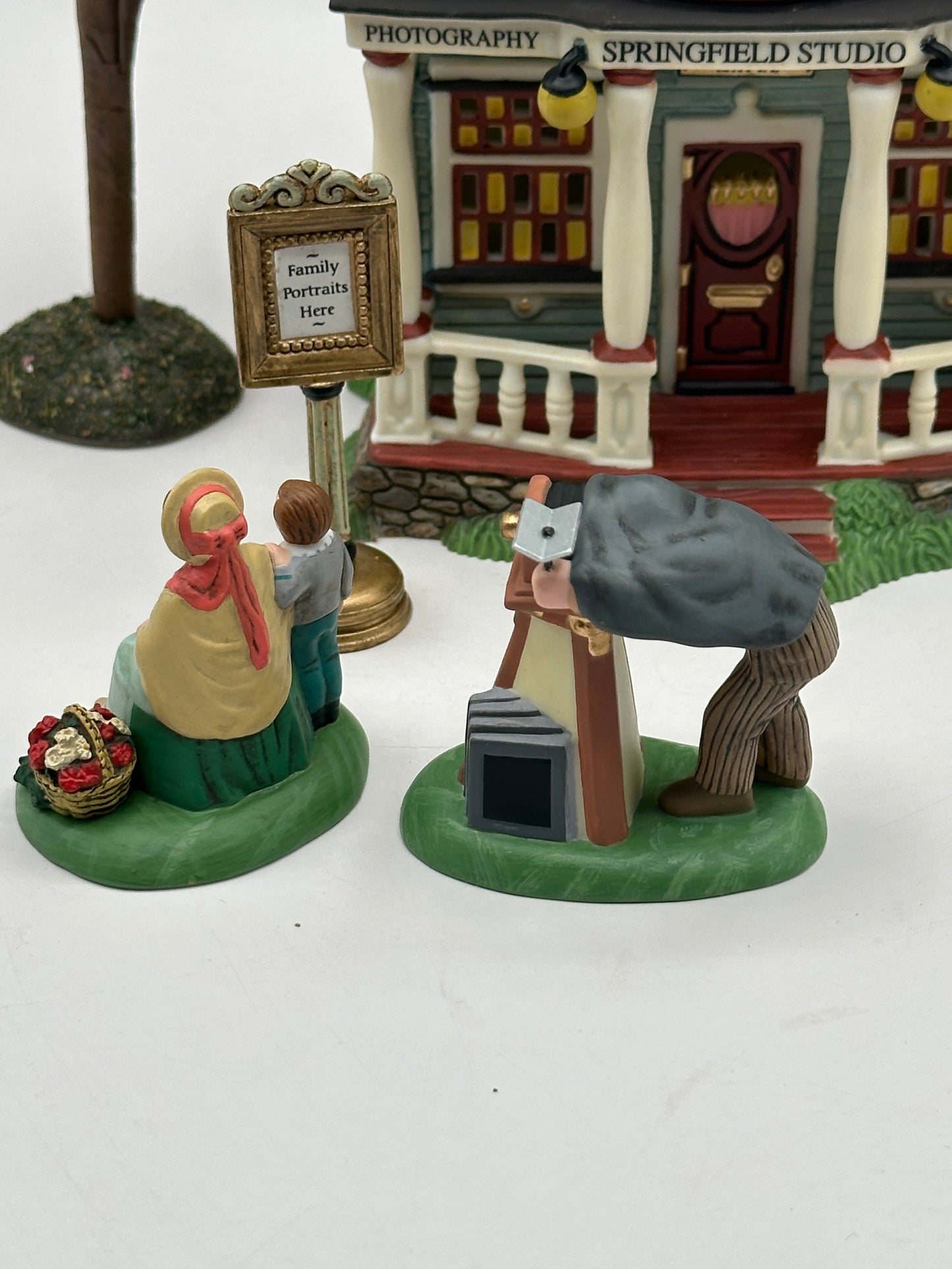 Dept 56 New England Village Springfield Studio