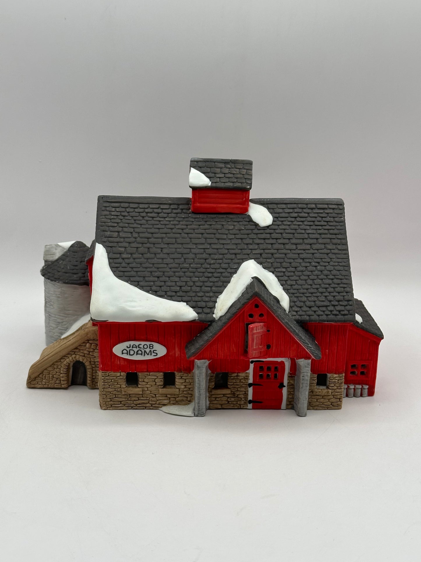 Dept 56 New England Village Jacob Adams Farmhouse and Barn (Set of 5)