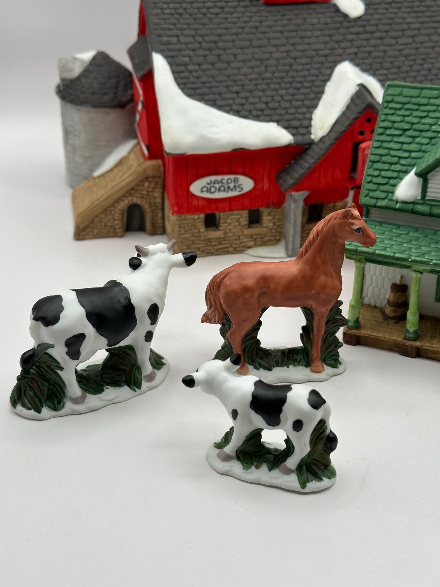 Dept 56 New England Village Jacob Adams Farmhouse and Barn (Set of 5)