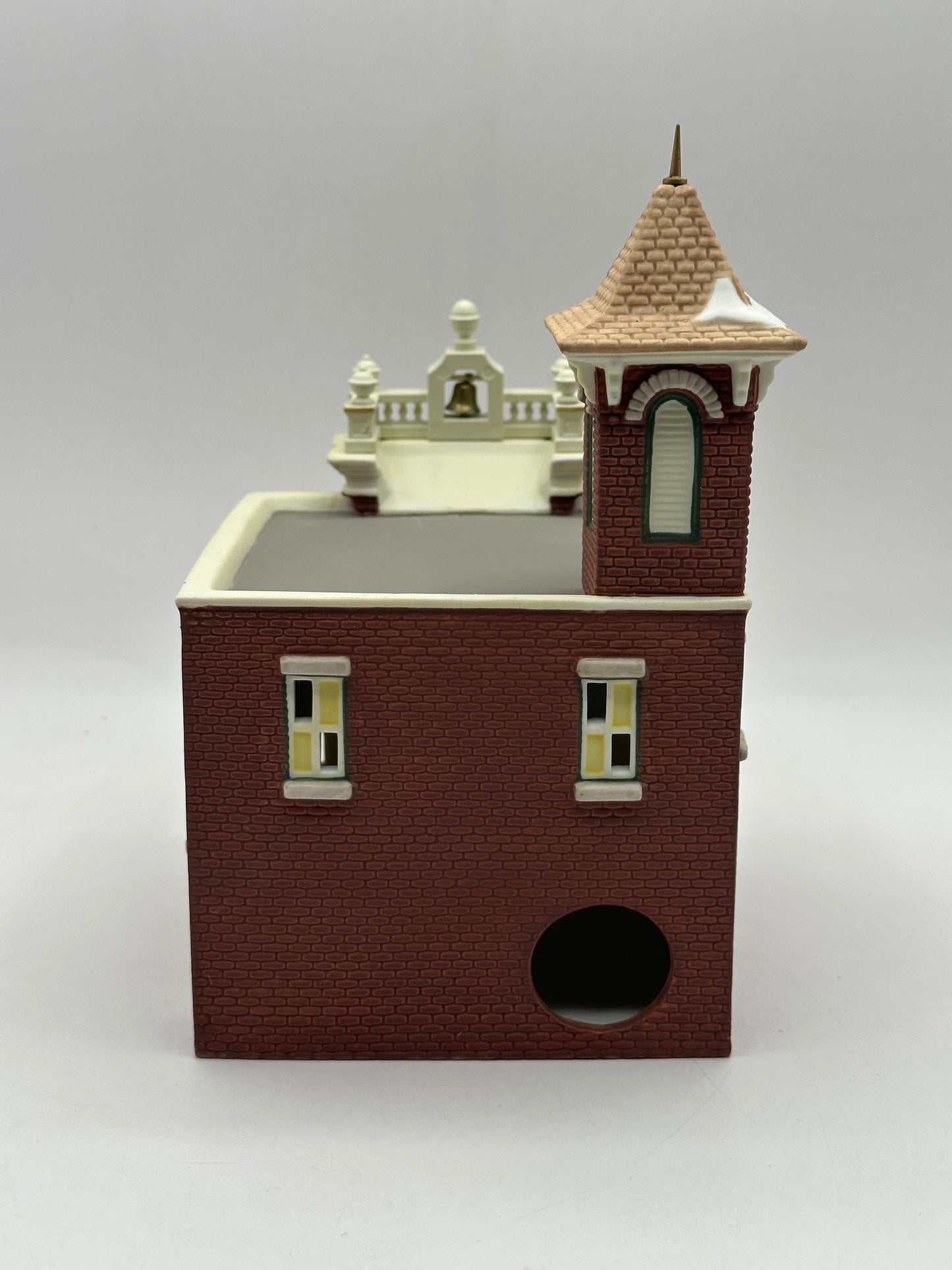 Dept 56 Disney Parks Village Series Disneyland Fire Department #105