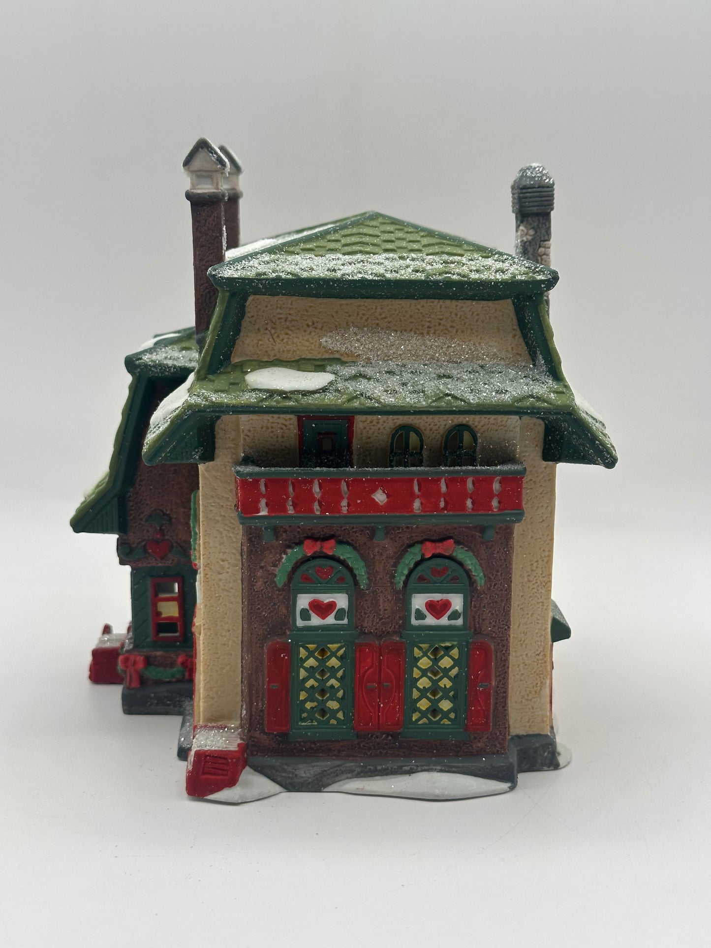 Dept 56 North Pole Elfie’s Sleds & Skates