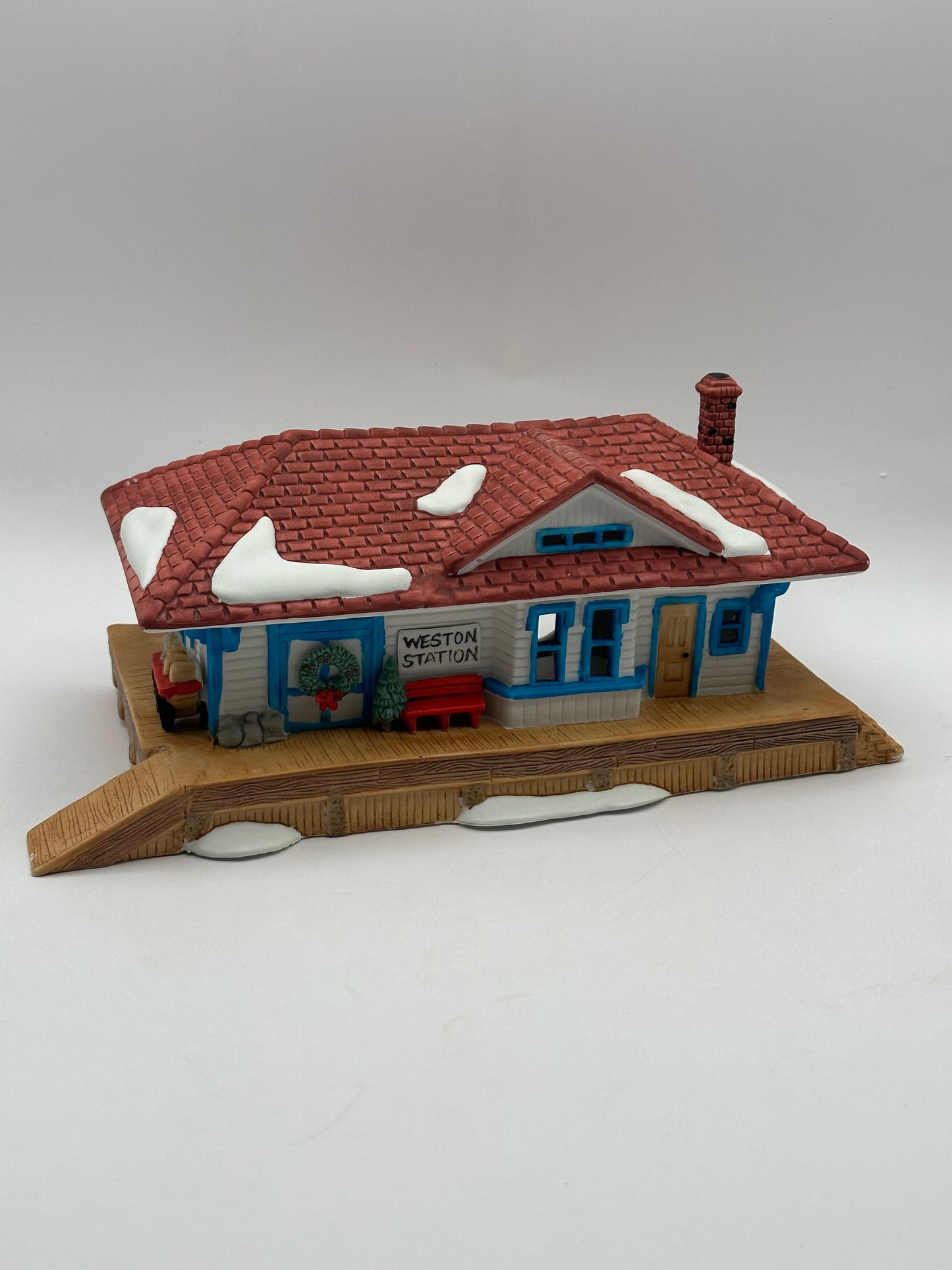 Dept 56 New England Village Weston Train Station