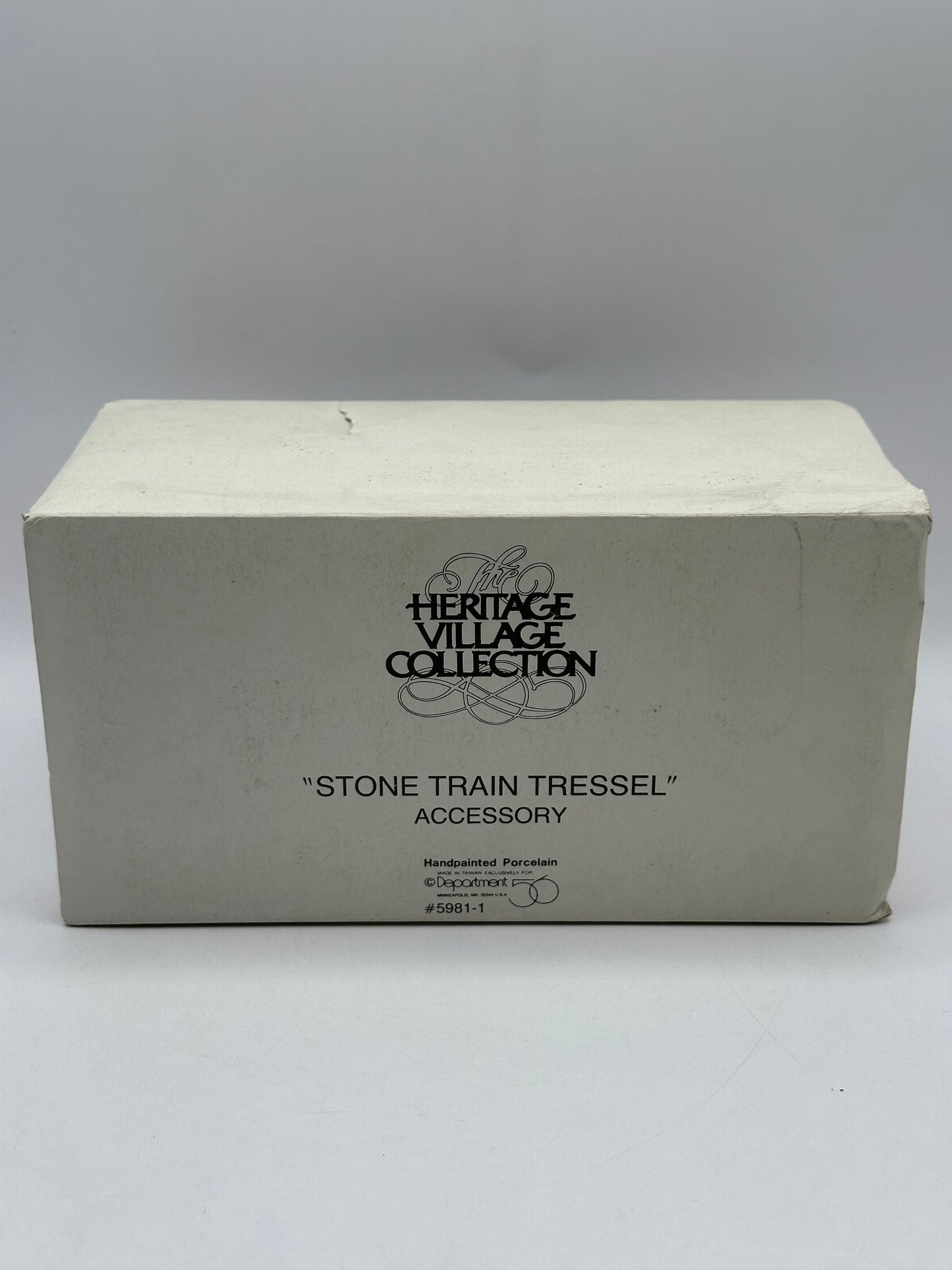 Dept 56 Dickens’ Village Stone Train Tressel