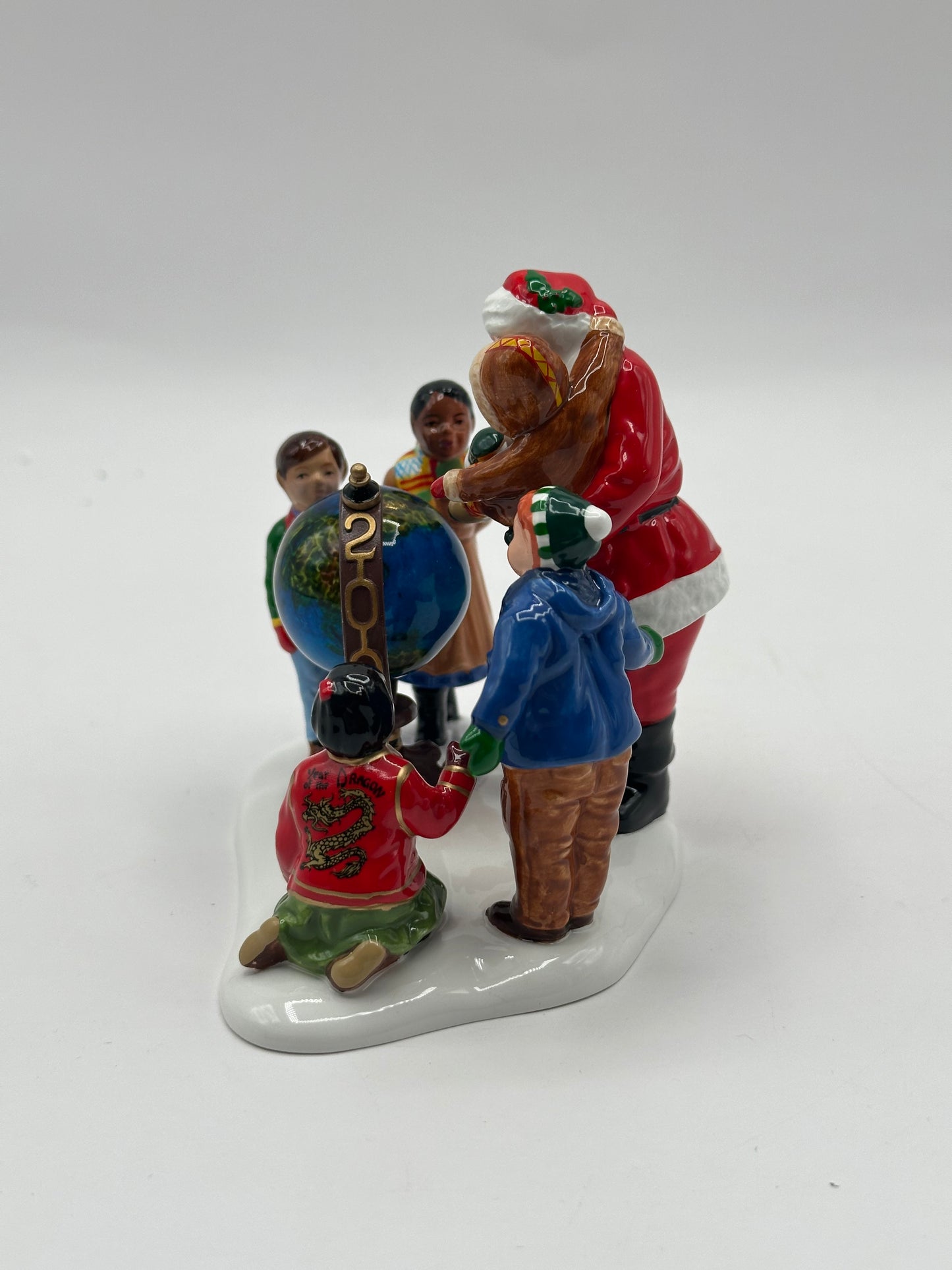 Dept 56 Original Snow Village Santa Comes to Town 2000