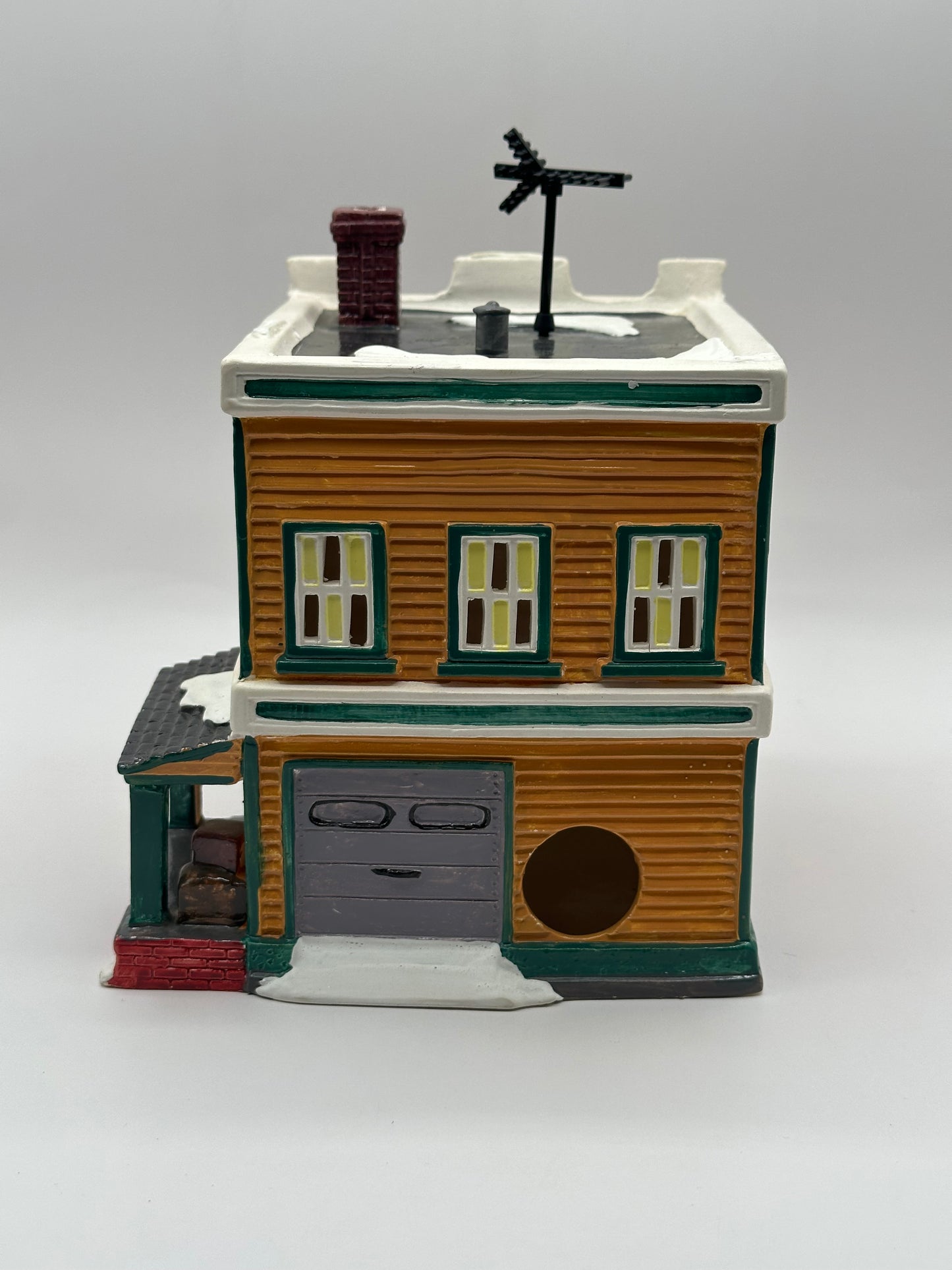 Dept 56 Original Snow Village Al’s TV Shop