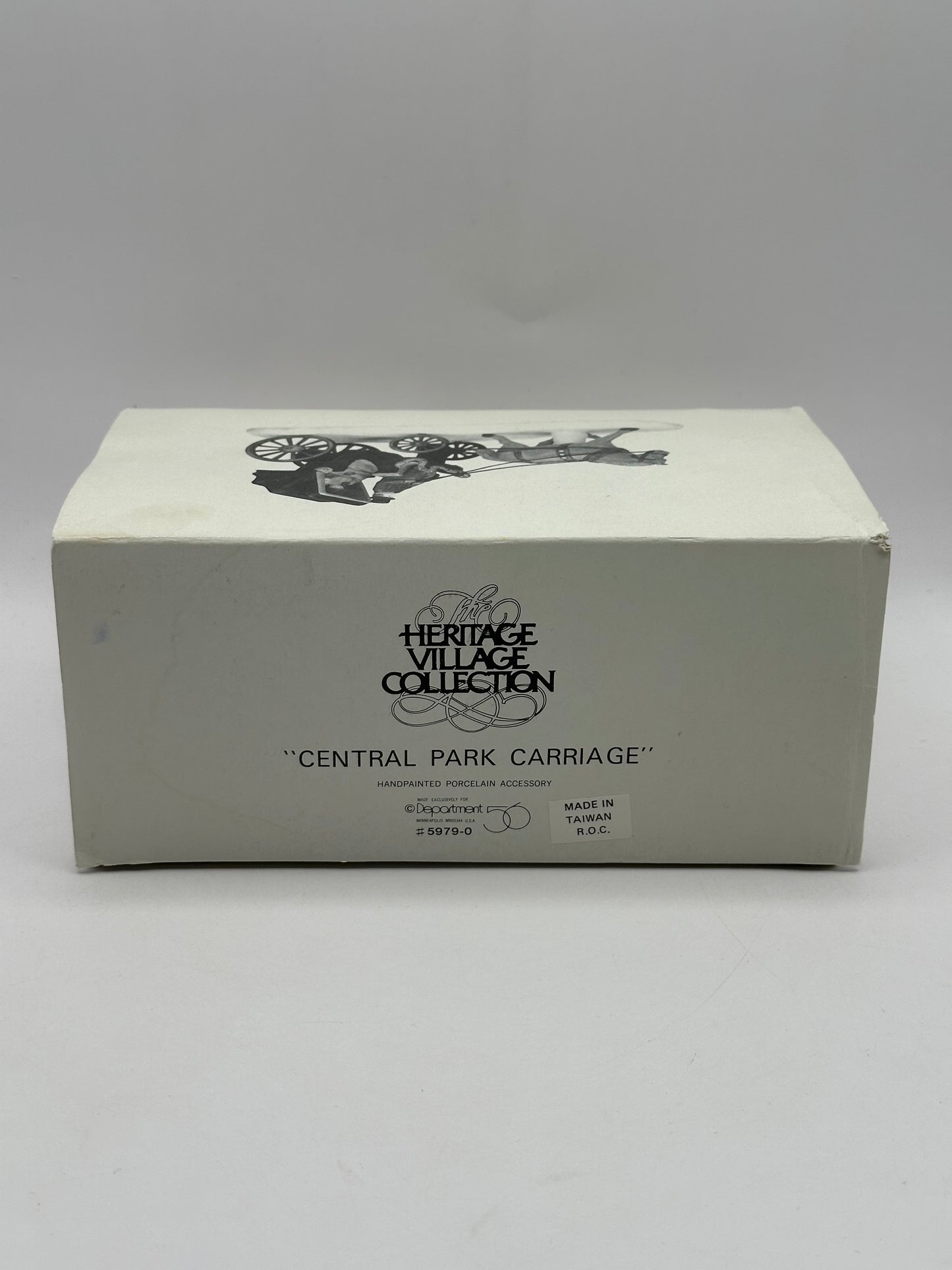 Dept 56 Christmas in the City Central Park Carriage