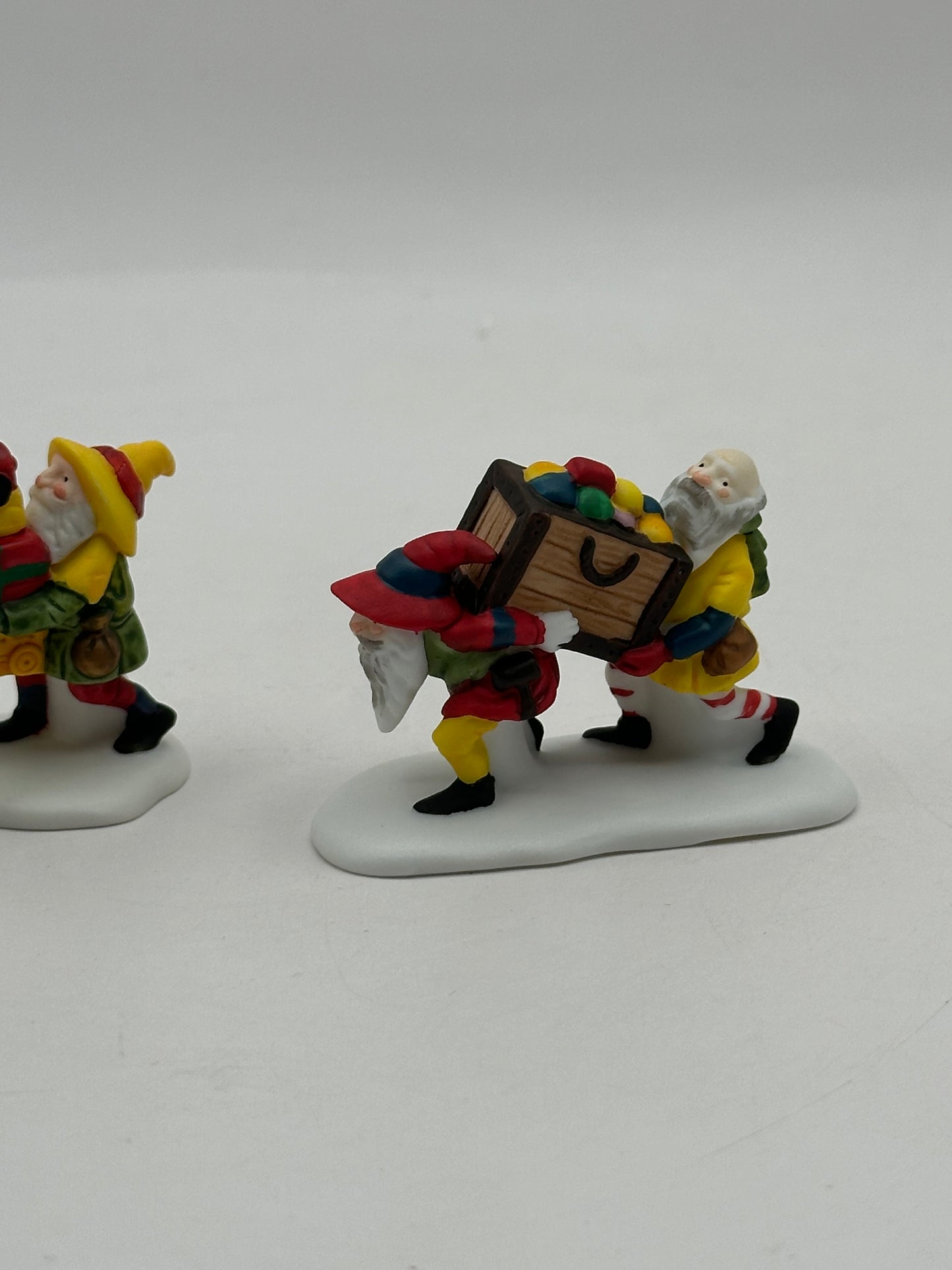 Dept 56 North Pole Toymaker Elves