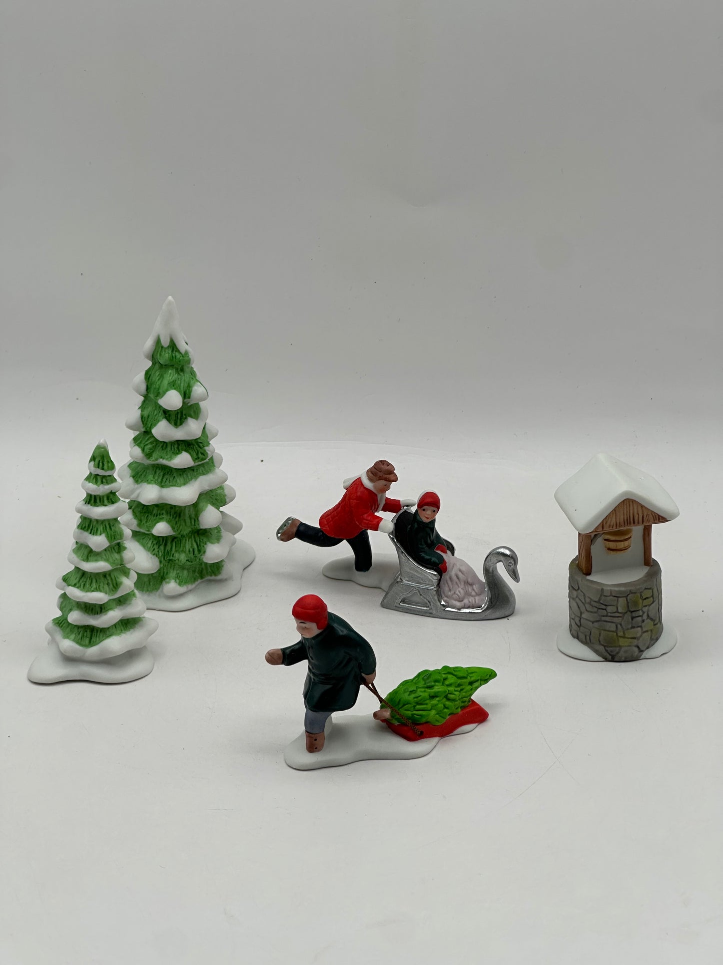 Dept 56 New England Village Winter Accessory Set