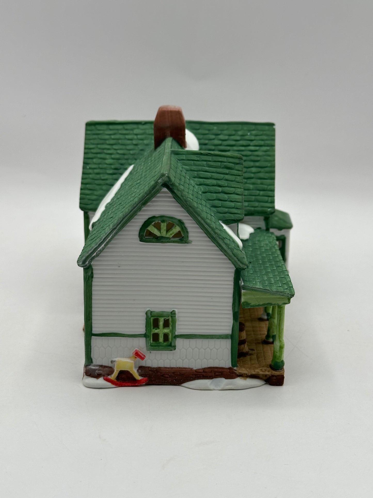 Dept 56 New England Village Jacob Adams Farmhouse and Barn (Set of 5)