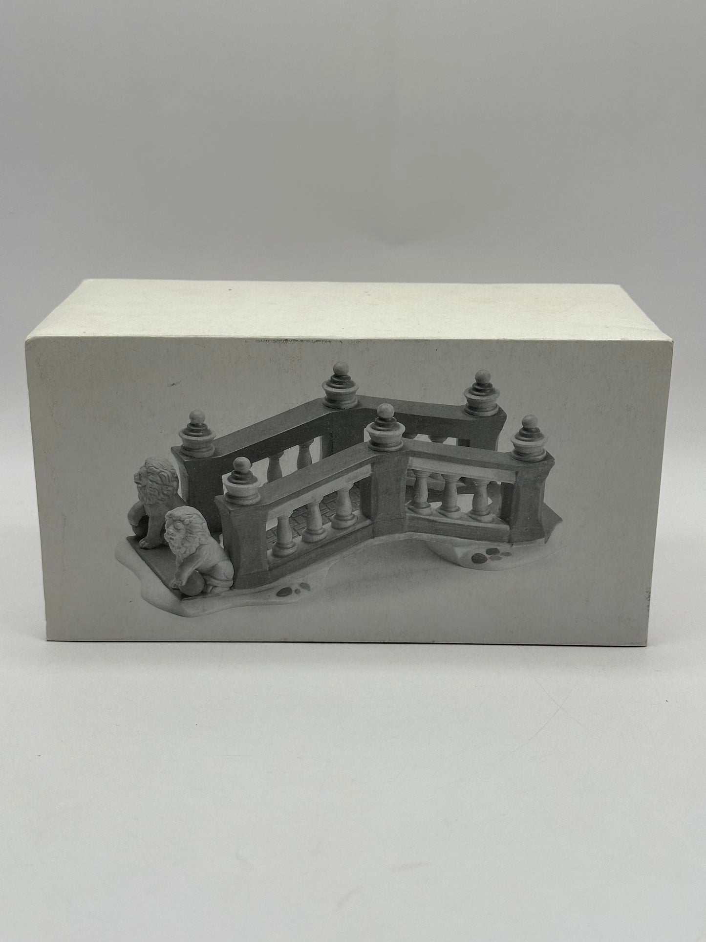 Dept 56 Dickens’ Village Lionhead Bridge