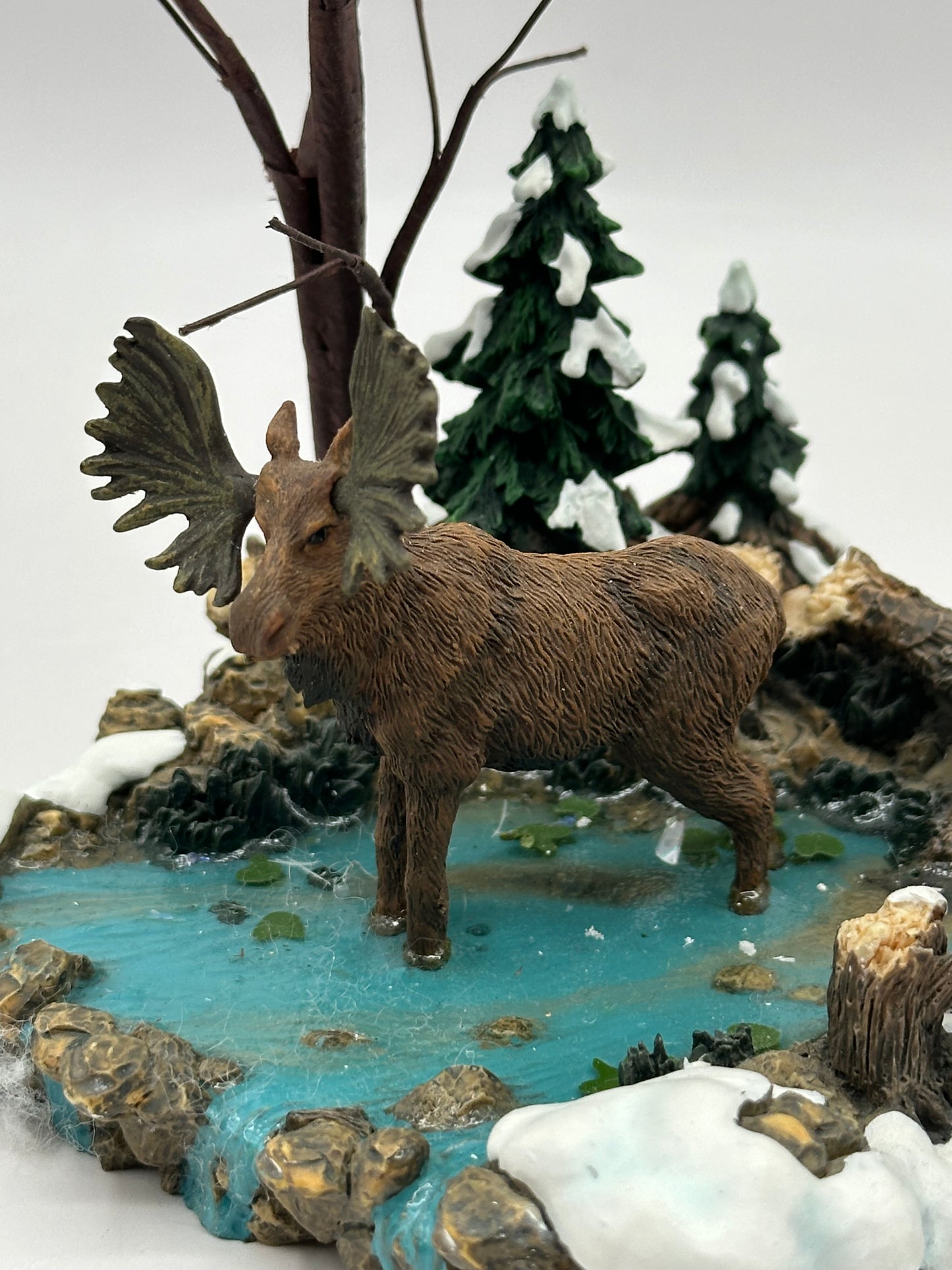 Dept 56 Village Accessories (Mill Creek) Moose In The Marsh