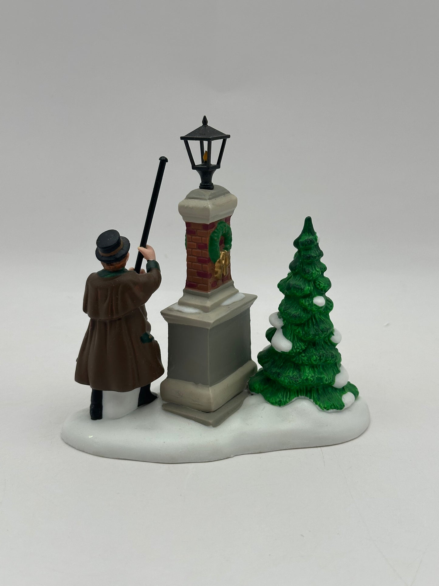 Dept 56 Dickens’ Village Ye Olde Lamplighter