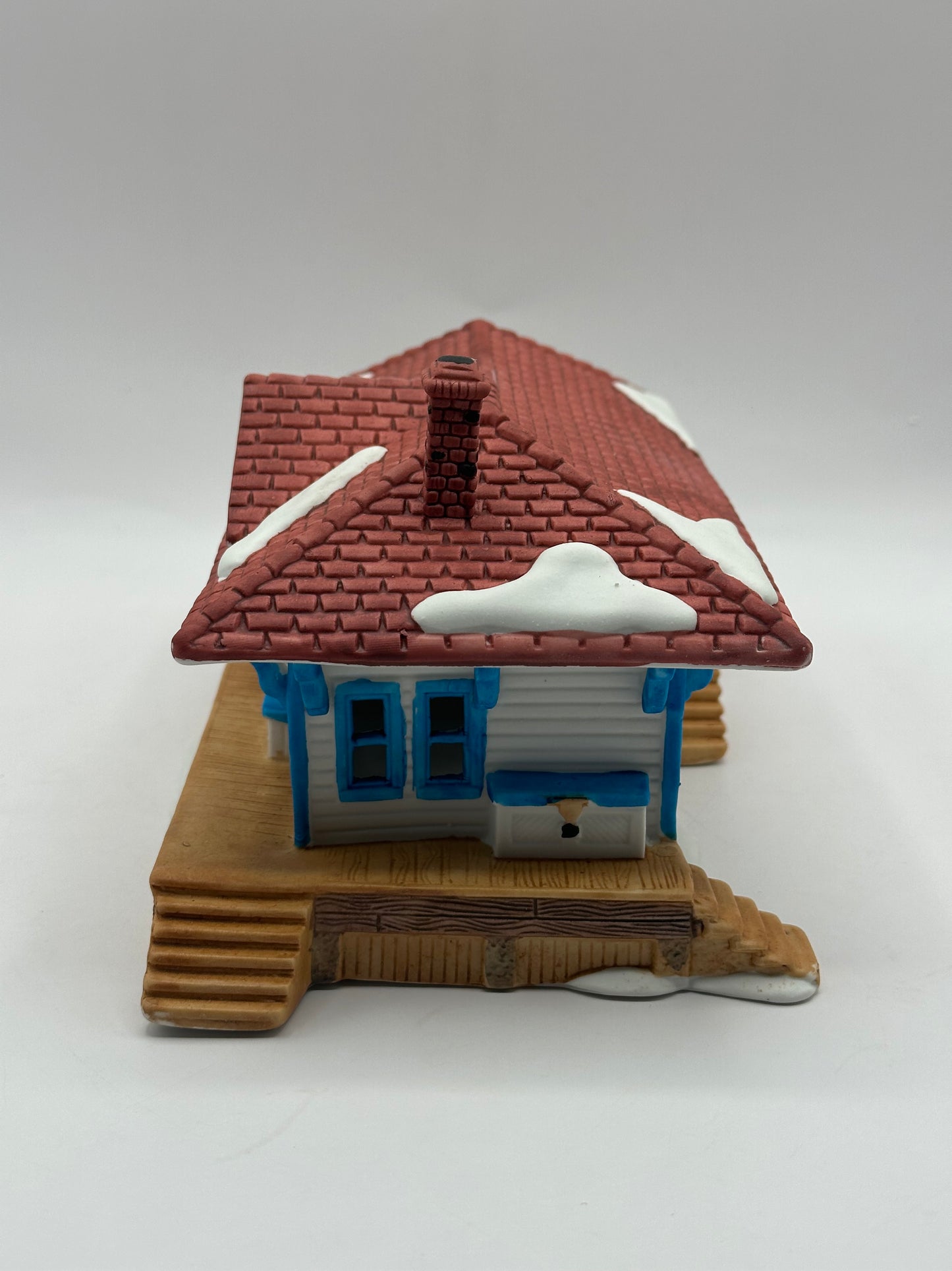 Dept 56 New England Village Weston Train Station