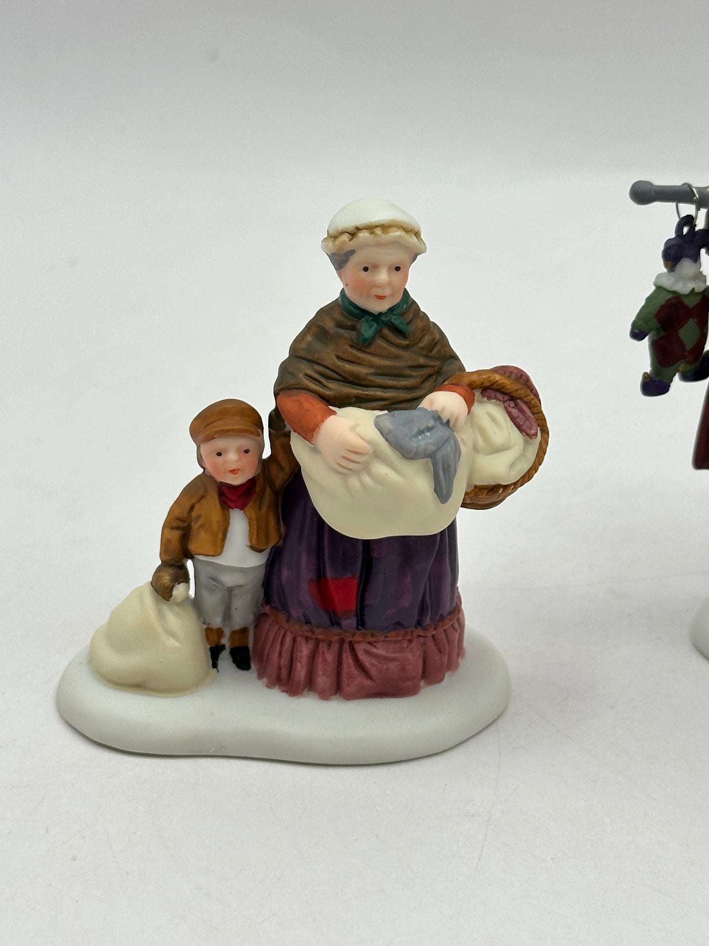 Dept 56 Dickens’ Village Portobello Road Peddlers