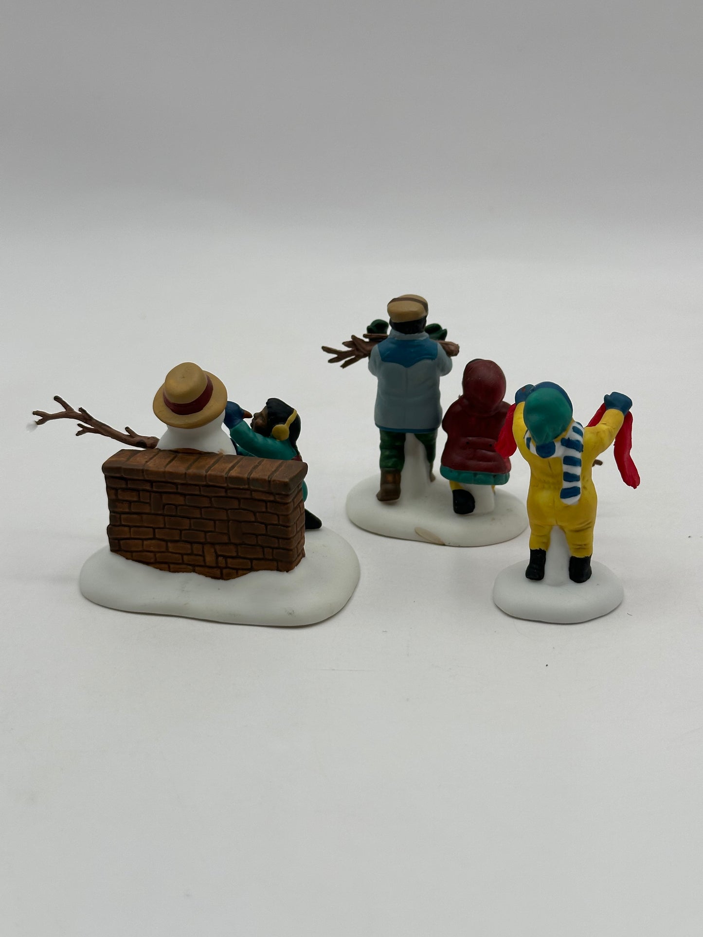 Dept 56 Christmas in the City Playing In The Snow