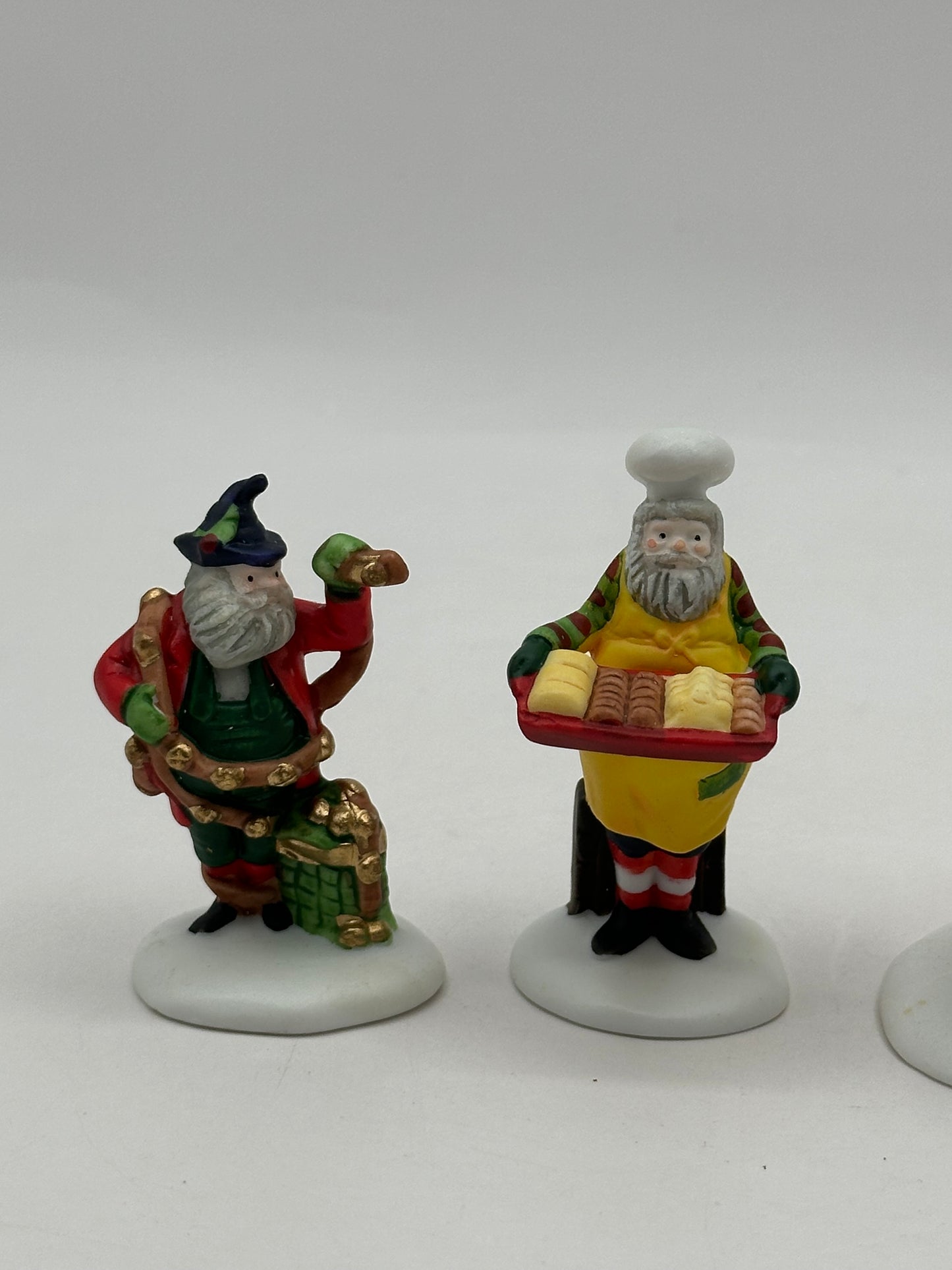 Dept 56 North Pole Baker Elves