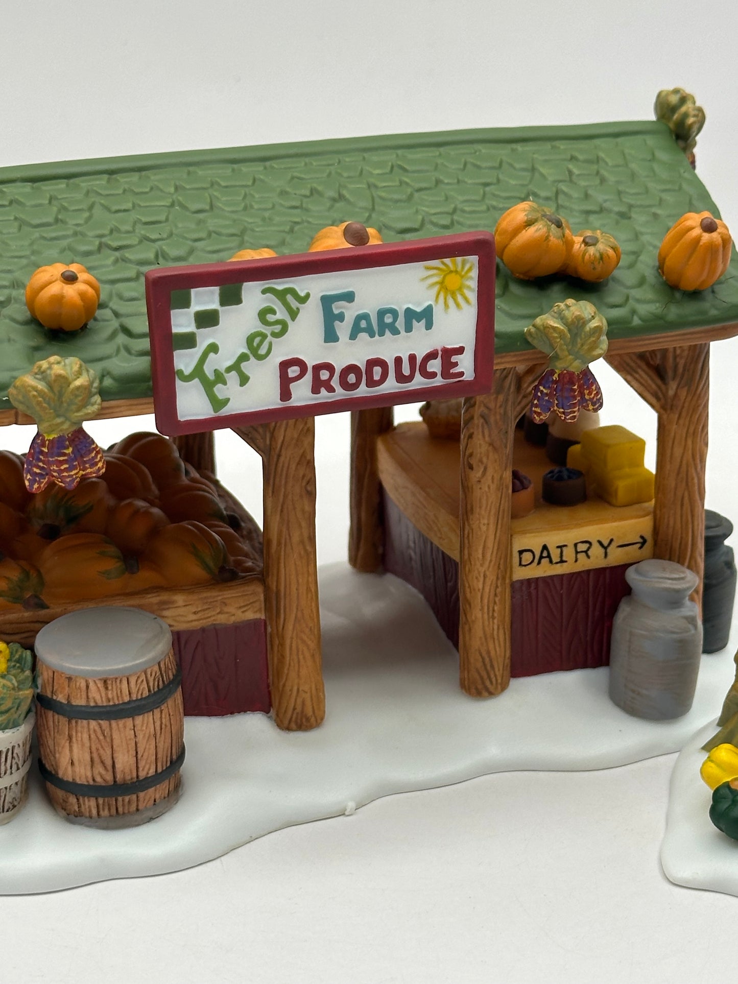 Dept 56 New England Village Farmer’s Market