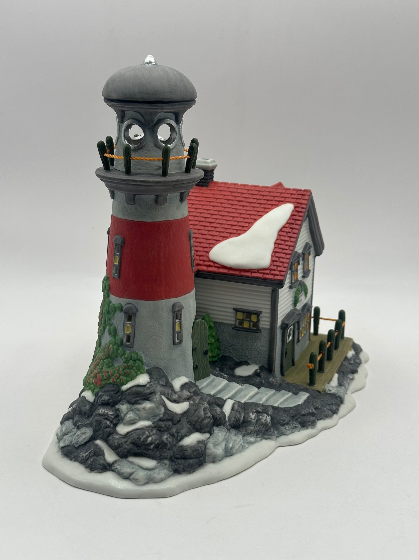 Dept 56 New England Village Pigeonhead Lighthouse