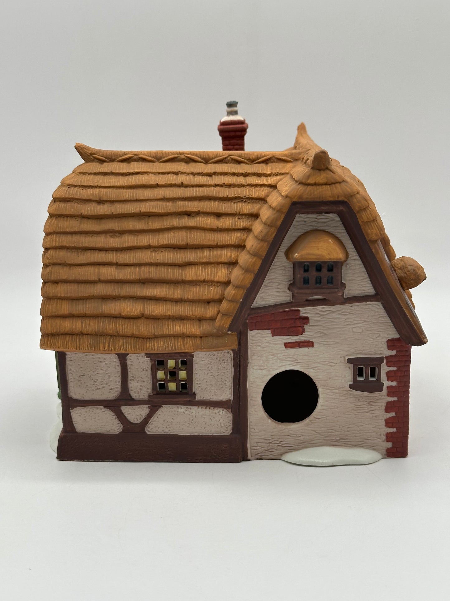 Dept 56 Dickens’ Village Cobb Cottage