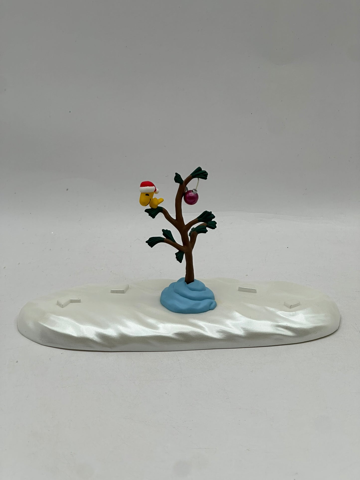 1995 Snow Scene, A Charlie Brown Christmas, PEANUTS Hallmark Keepsake Ornament