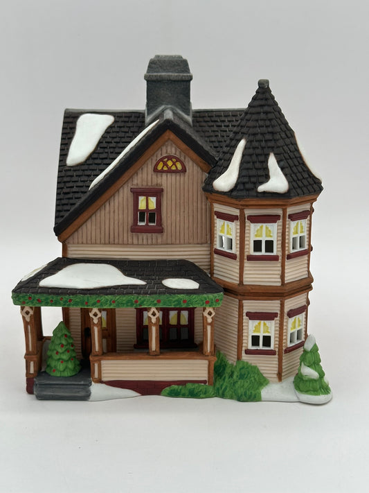 Dept 56 New England Village Thomas T. Julian House